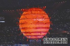 伸缩“地球”多媒体银幕开幕式上大量采用高科技