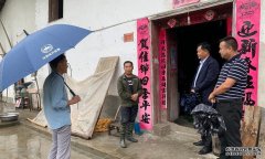 安康市汉滨区科技局深入帮扶村开展防汛防滑工作